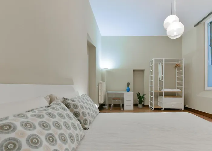 Mono Saragozza * بولونيا